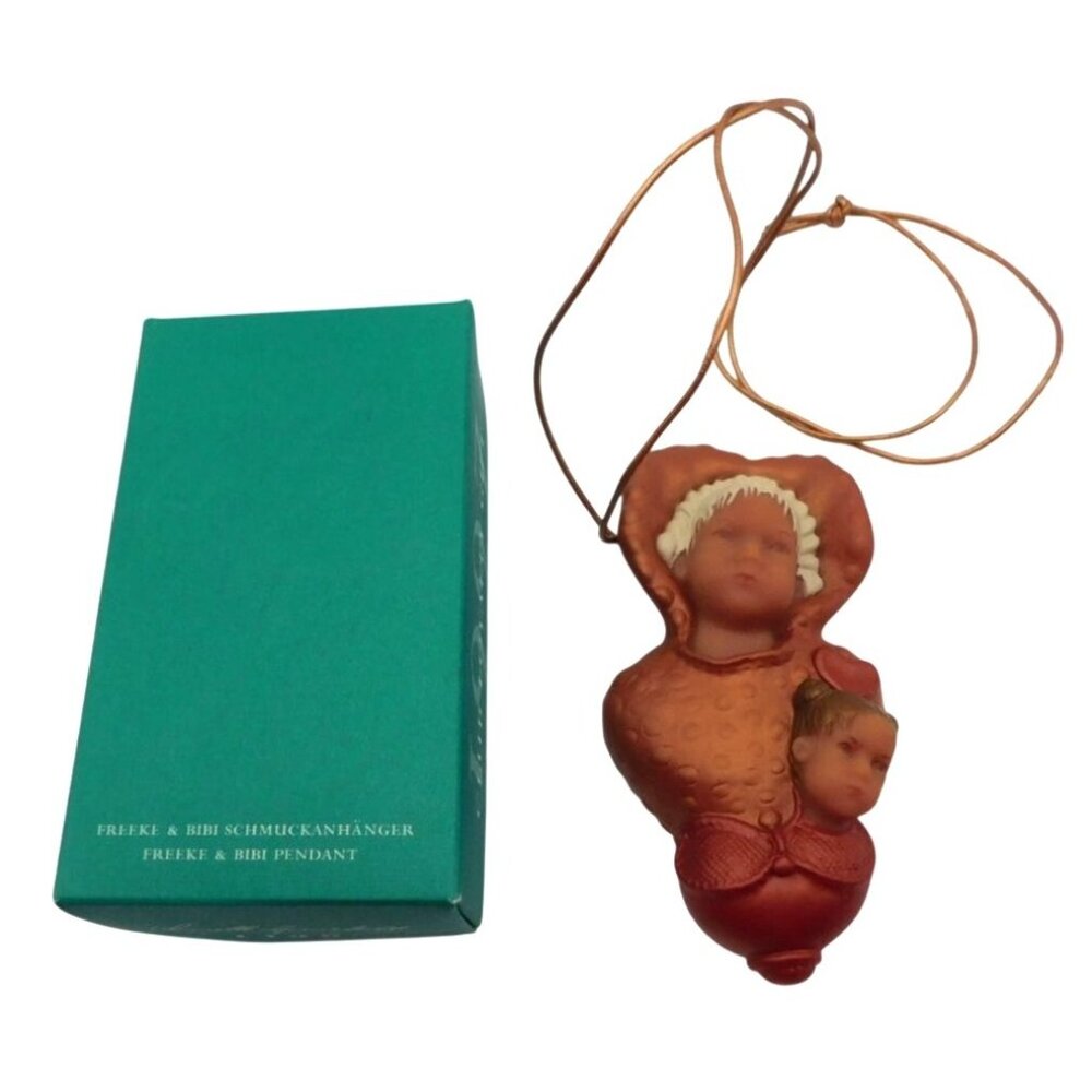 1997 Annette Himstedt Freeke and Bibi Pendant Necklace w/ Box Club Loyalty Gift